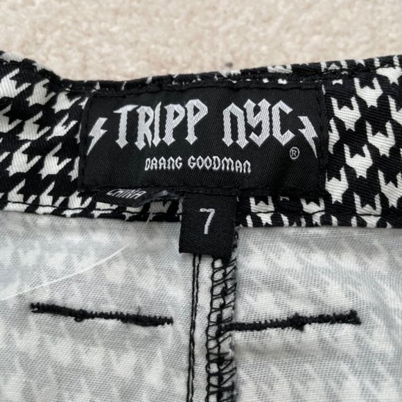 Tripp NYC Black & White Houndstooth Skinny Jeans 7 - Picture 5 of 11